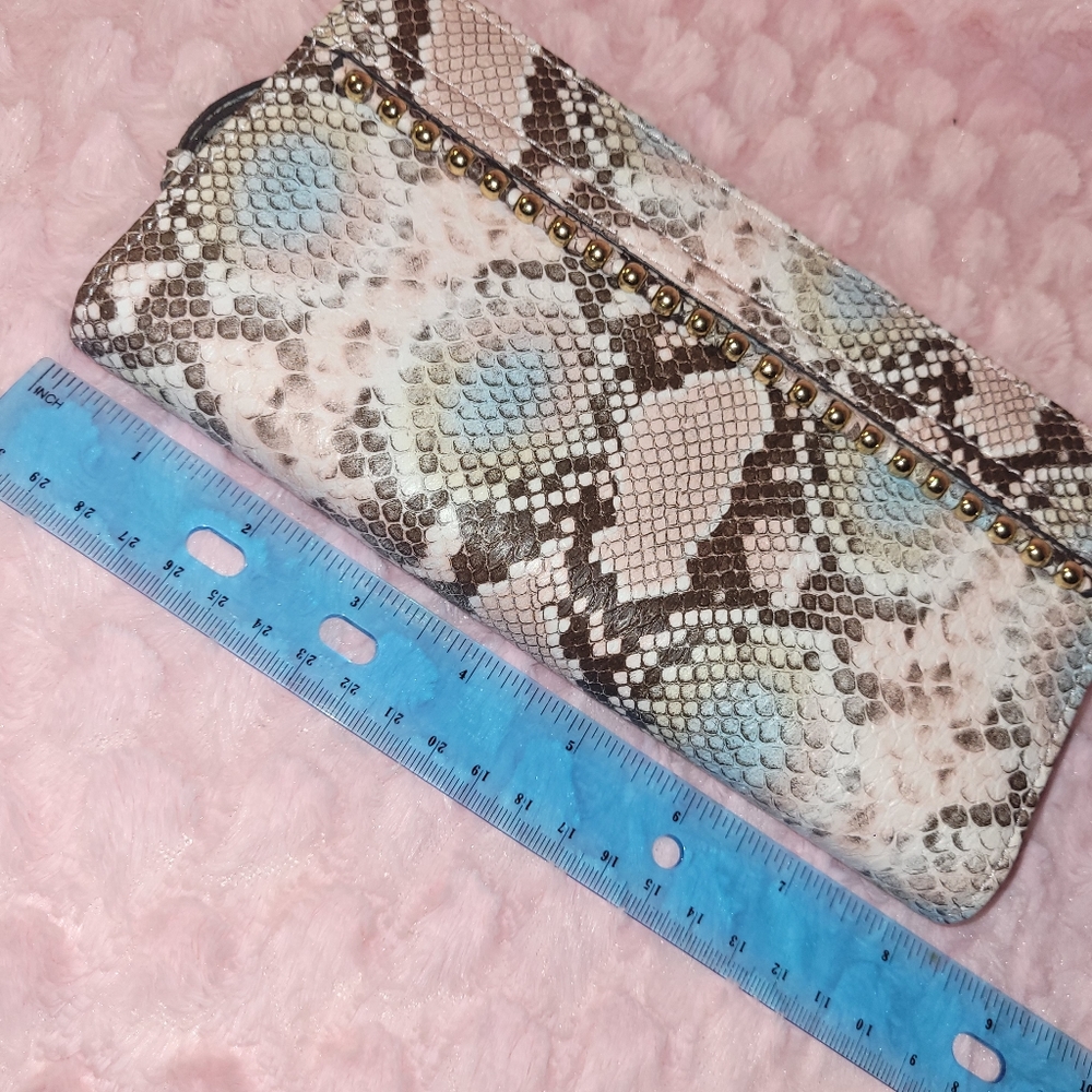 Hard To Find! Jessica Simpson large bifold/zip-around wallet. - Picture 2 of 16